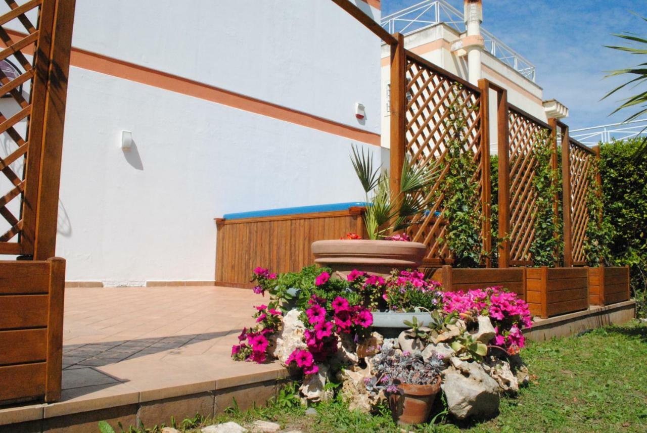 Villa Regina B&B Nettuno Ngoại thất bức ảnh